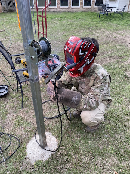 Thomas welding pole.jpg